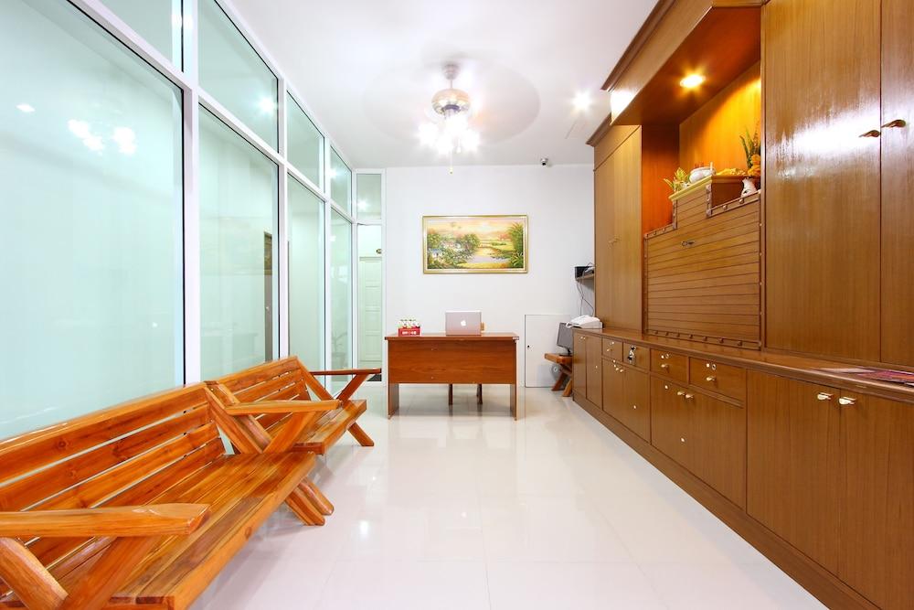 Hotel Phusita House 2 Patong Esterno foto