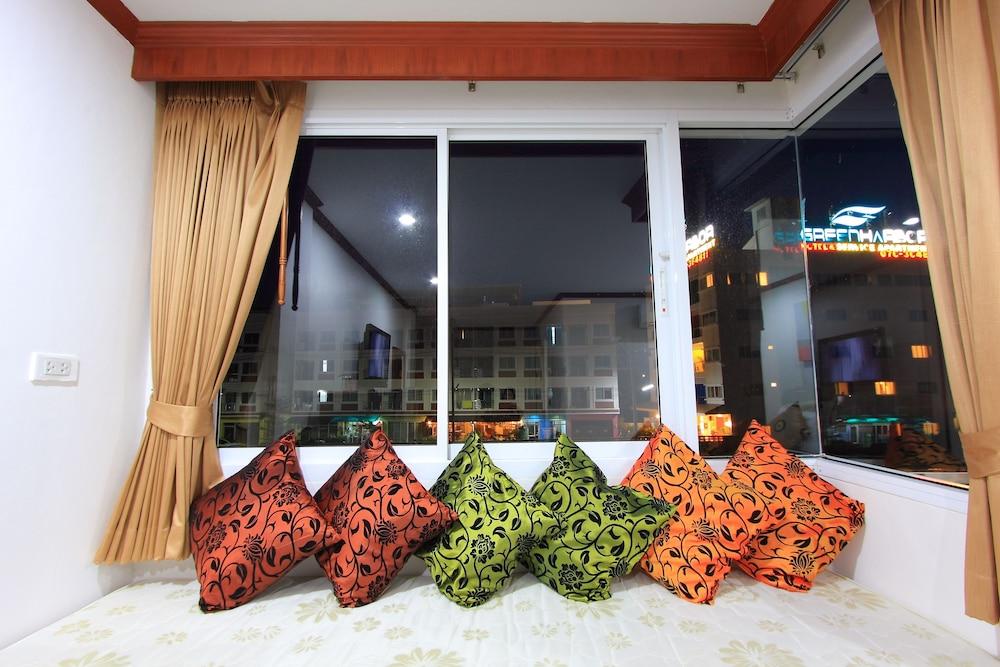 Hotel Phusita House 2 Patong Esterno foto