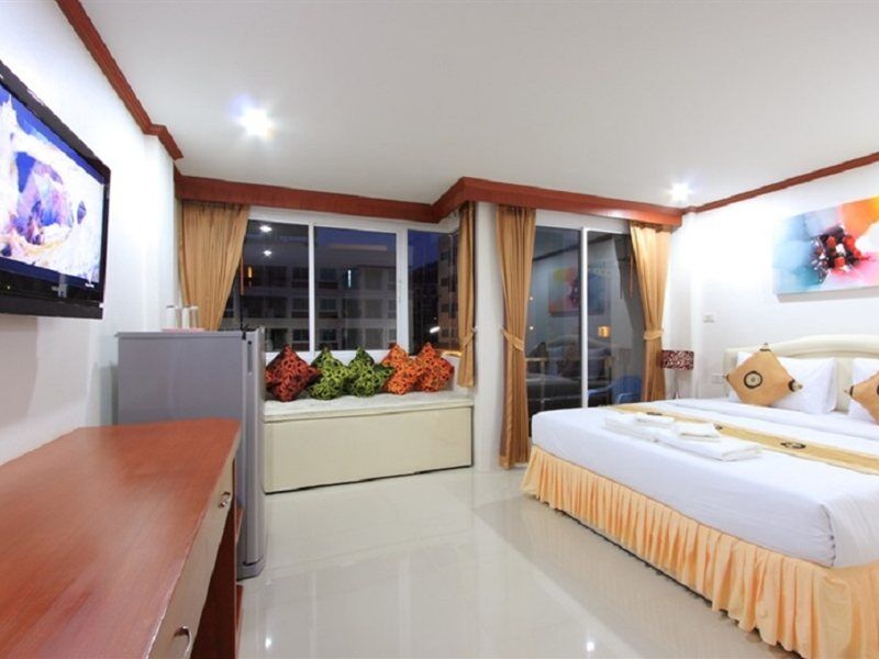 Hotel Phusita House 2 Patong Esterno foto